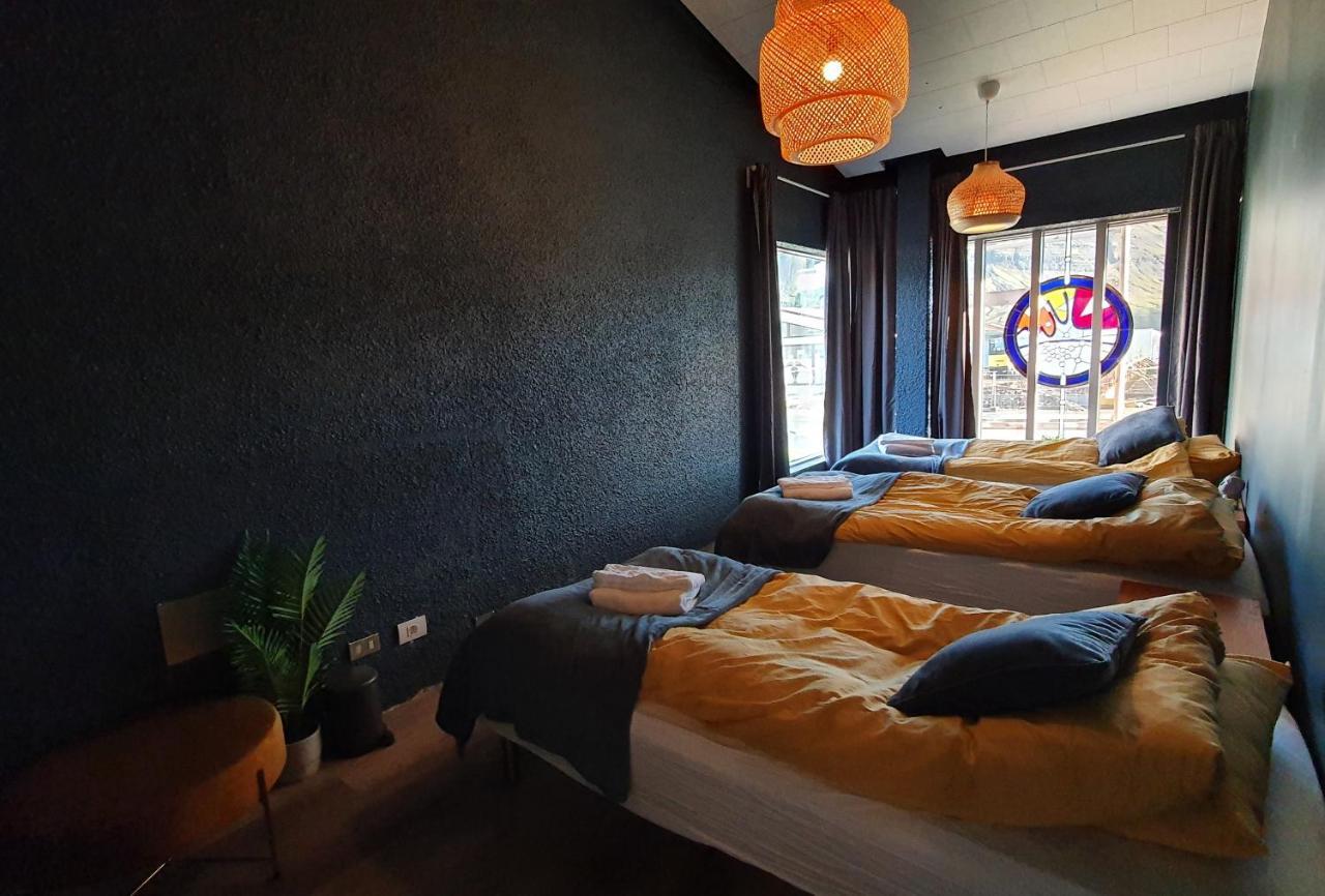 The Bank Sleeping Guesthouse Neskaupstaður Eksteriør bilde